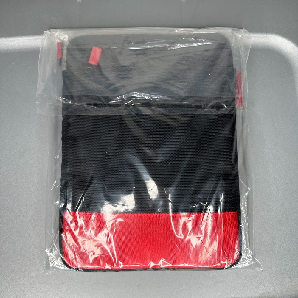 Incipio Padded Tablet Case BRAND NEW (12”x8.75”)